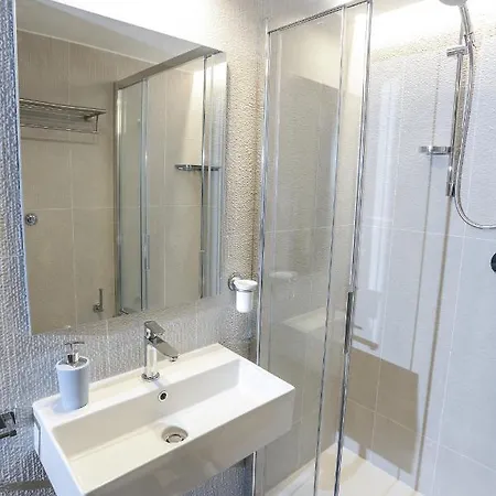 Apartment Ersilia Chiaia Naples